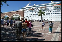 Digital photo titled cruise-ship-line-1