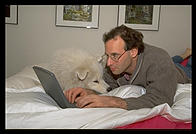Philip and Alex in bed using PowerBook (photo: Rob Silvers)